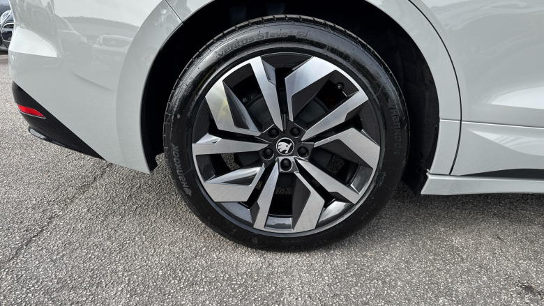 Skoda Enyaq 210kW 85 Sportline 82kWh 5dr Auto Electric 